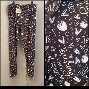 Luv21 Leggings Women’s Size 3X-5X Yoga Teacher Love Pattern